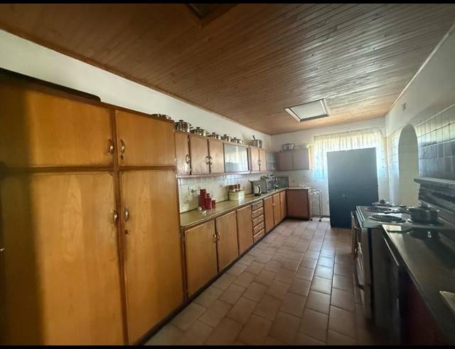3 BEDROOM HOUSE FOR SALE IN VANDERBIJLPARK CW 4